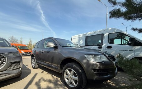 Volkswagen Touareg III, 2008 год, 1 090 000 рублей, 2 фотография