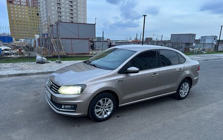 Volkswagen Polo VI (EU Market), 2015 год, 1 300 000 рублей, 2 фотография