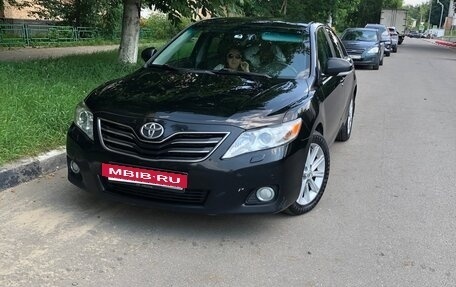 Toyota Camry, 2011 год, 1 490 000 рублей, 2 фотография