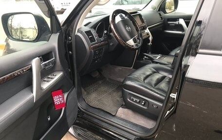 Toyota Land Cruiser 200, 2014 год, 4 999 999 рублей, 10 фотография