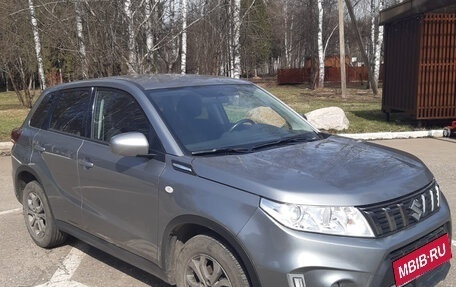 Suzuki Vitara II рестайлинг, 2021 год, 2 200 000 рублей, 3 фотография