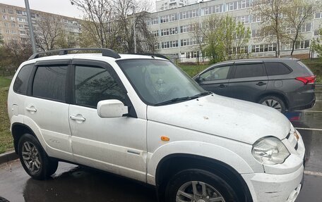 Chevrolet Niva I рестайлинг, 2011 год, 485 000 рублей, 10 фотография