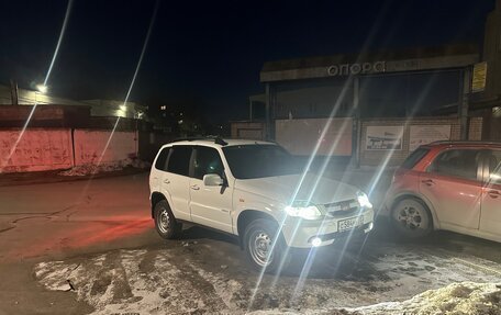 Chevrolet Niva I рестайлинг, 2011 год, 485 000 рублей, 2 фотография