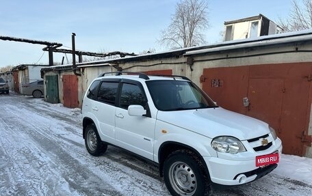 Chevrolet Niva I рестайлинг, 2011 год, 485 000 рублей, 3 фотография