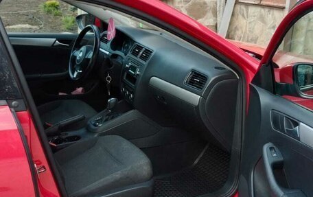 Volkswagen Jetta VI, 2012 год, 1 065 000 рублей, 7 фотография