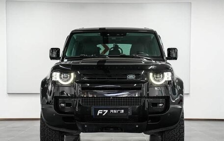 Land Rover Defender II, 2021 год, 9 543 112 рублей, 2 фотография