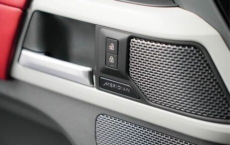 Land Rover Defender II, 2021 год, 9 543 112 рублей, 16 фотография