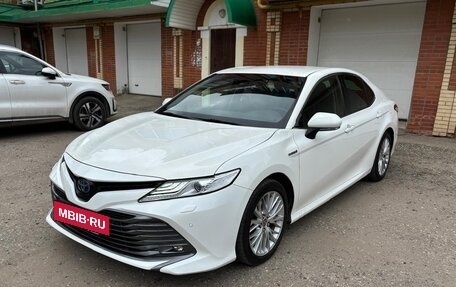 Toyota Camry, 2020 год, 3 150 000 рублей, 3 фотография