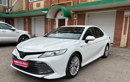 Toyota Camry, 2020 год, 3 150 000 рублей, 7 фотография
