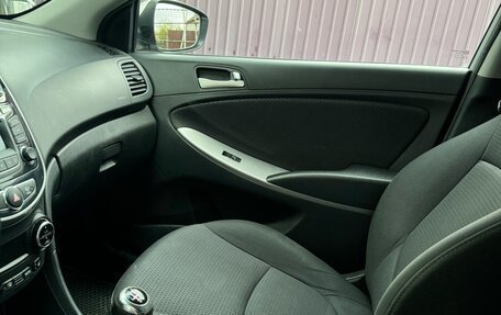 Hyundai Solaris II рестайлинг, 2014 год, 850 000 рублей, 4 фотография