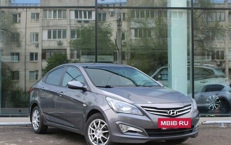 Hyundai Solaris II рестайлинг, 2016 год, 1 050 000 рублей, 3 фотография