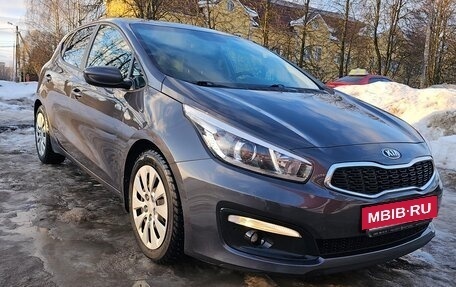 KIA cee'd III, 2017 год, 1 450 000 рублей, 2 фотография