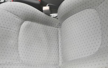 KIA Carens I (RS), 2005 год, 250 000 рублей, 14 фотография