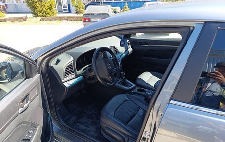 Hyundai Elantra VI рестайлинг, 2016 год, 1 700 000 рублей, 9 фотография