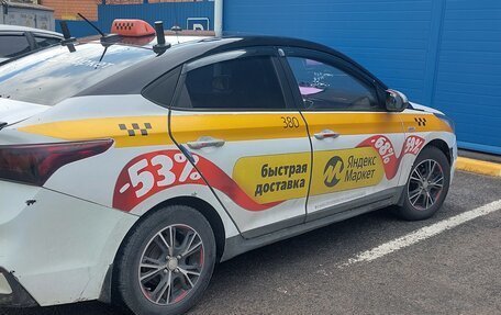 Hyundai Solaris II рестайлинг, 2019 год, 1 000 000 рублей, 4 фотография