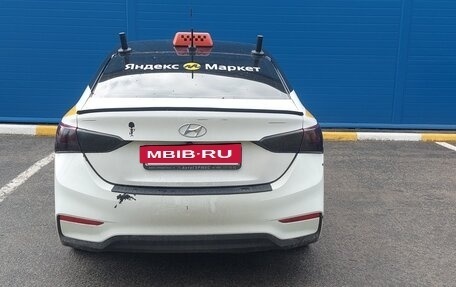 Hyundai Solaris II рестайлинг, 2019 год, 1 000 000 рублей, 2 фотография