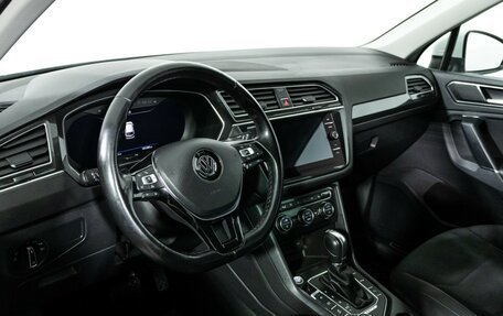Volkswagen Tiguan II, 2017 год, 2 239 898 рублей, 11 фотография