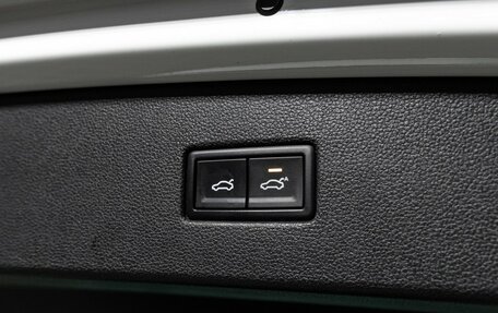 Volkswagen Tiguan II, 2017 год, 2 239 898 рублей, 16 фотография