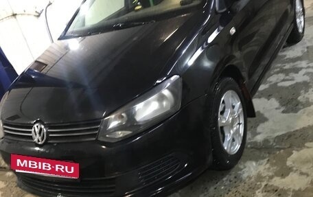 Volkswagen Polo VI (EU Market), 2011 год, 650 000 рублей, 3 фотография