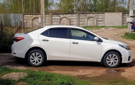 Toyota Corolla, 2014 год, 1 190 000 рублей, 5 фотография