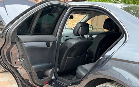 Mercedes-Benz C-Класс, 2008 год, 2 600 000 рублей, 22 фотография
