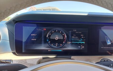 Mercedes-Benz E-Класс, 2017 год, 6 000 000 рублей, 9 фотография