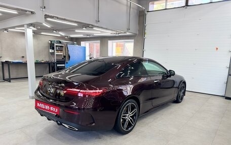 Mercedes-Benz E-Класс, 2018 год, 3 900 000 рублей, 7 фотография