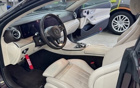 Mercedes-Benz E-Класс, 2018 год, 3 900 000 рублей, 13 фотография