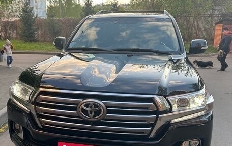 Toyota Land Cruiser 200, 2015 год, 5 900 000 рублей, 2 фотография