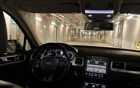 Volkswagen Touareg III, 2015 год, 2 550 000 рублей, 6 фотография