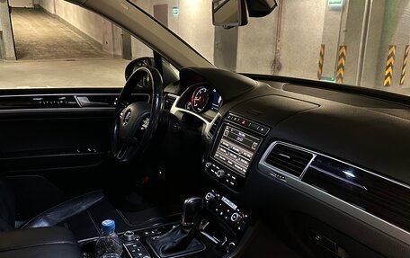 Volkswagen Touareg III, 2015 год, 2 550 000 рублей, 5 фотография