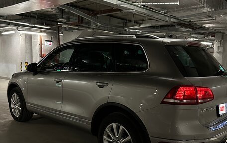 Volkswagen Touareg III, 2015 год, 2 550 000 рублей, 3 фотография