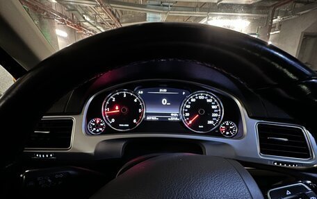Volkswagen Touareg III, 2015 год, 2 550 000 рублей, 7 фотография