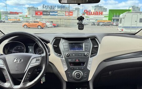 Hyundai Santa Fe III рестайлинг, 2017 год, 2 600 000 рублей, 21 фотография