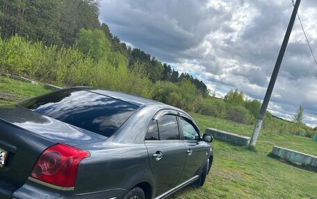 Toyota Avensis III рестайлинг, 2005 год, 685 000 рублей, 6 фотография