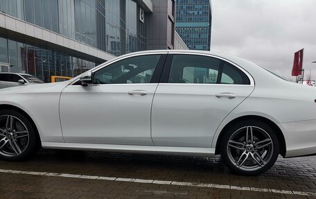 Mercedes-Benz E-Класс, 2020 год, 4 499 000 рублей, 2 фотография