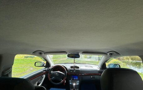 Toyota Avensis III рестайлинг, 2005 год, 685 000 рублей, 14 фотография