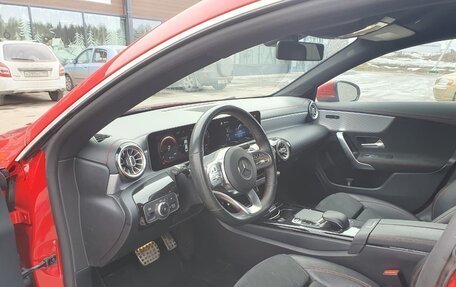 Mercedes-Benz CLA, 2019 год, 2 800 000 рублей, 8 фотография