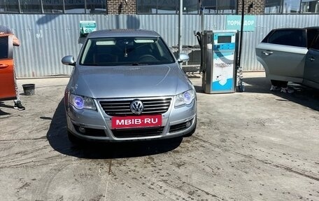 Volkswagen Passat B6, 2006 год, 645 000 рублей, 2 фотография