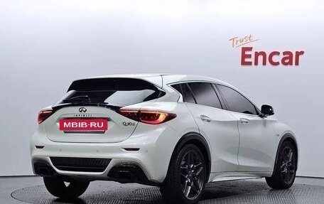 Infiniti Q30, 2017 год, 2 049 000 рублей, 3 фотография