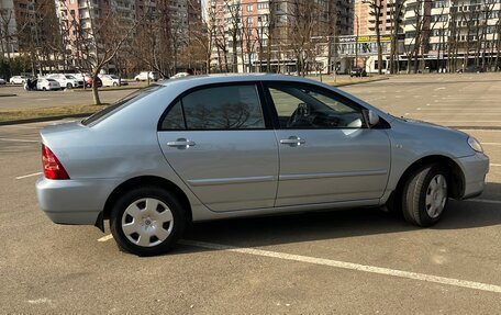 Toyota Corolla, 2004 год, 550 000 рублей, 3 фотография