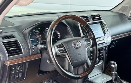 Toyota Land Cruiser Prado 150 рестайлинг 2, 2018 год, 5 599 000 рублей, 17 фотография