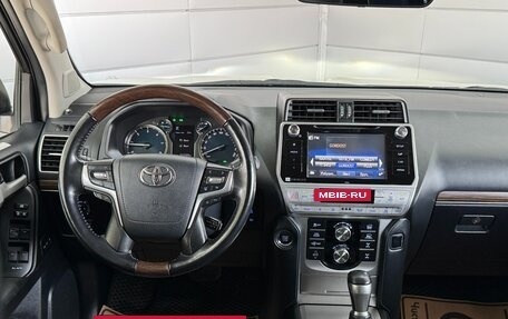 Toyota Land Cruiser Prado 150 рестайлинг 2, 2018 год, 5 599 000 рублей, 16 фотография