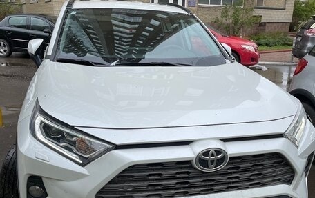 Toyota RAV4, 2022 год, 4 950 000 рублей, 4 фотография