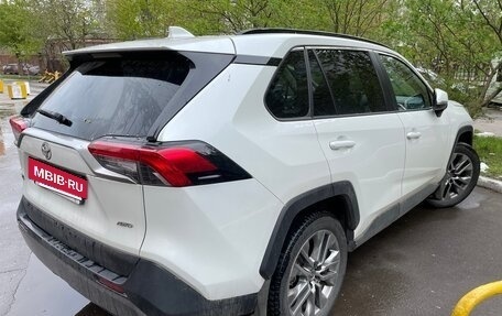 Toyota RAV4, 2022 год, 4 950 000 рублей, 5 фотография