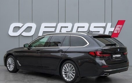 BMW 5 серия, 2021 год, 4 900 000 рублей, 2 фотография