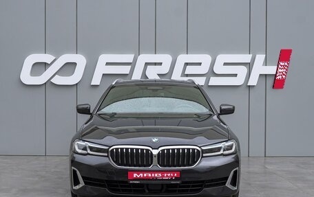 BMW 5 серия, 2021 год, 4 900 000 рублей, 3 фотография