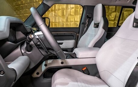 Land Rover Defender II, 2025 год, 29 500 000 рублей, 20 фотография