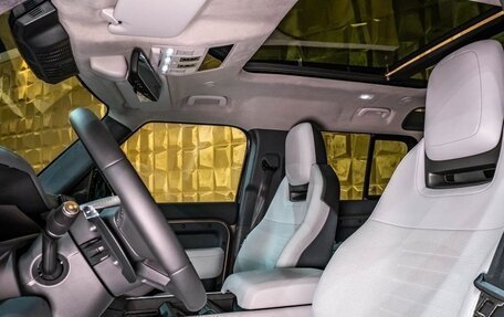 Land Rover Defender II, 2025 год, 29 500 000 рублей, 21 фотография