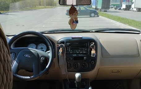 Ford Escape II, 2004 год, 550 000 рублей, 6 фотография